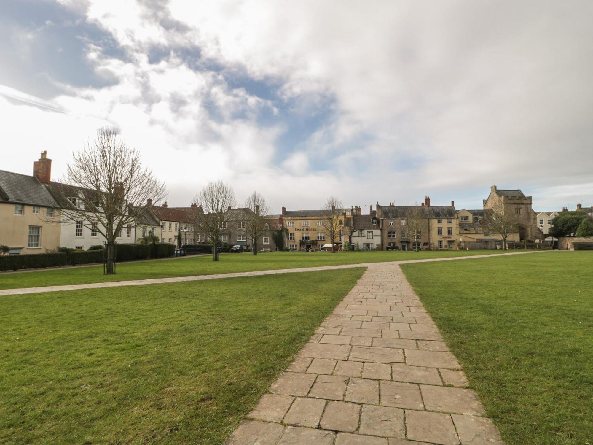 4 Priest Row Wells Exterior foto